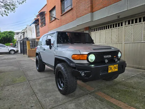 Toyota fj cruiser blindado 2 plus 
