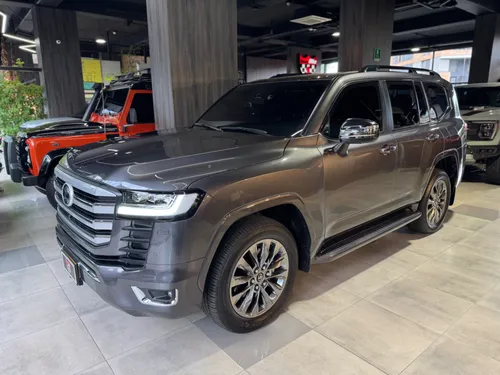 Toyota LC300 ZX GASOLINA BLINDADA 2024