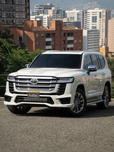 Toyota Land Cruiser Lc300 VXR Diesel 2024 