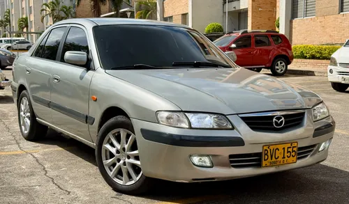  Mazda 626 Nuevo Milenio modelo 2001 FULL EQUIPO 