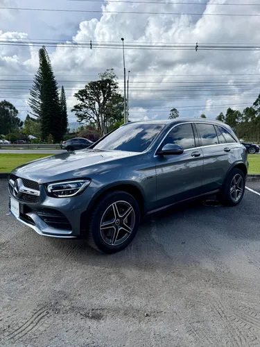 MERCEDES BENZ GLC300e 4MATIC