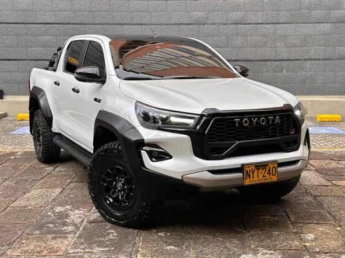 Toyota Hilux GR 2025