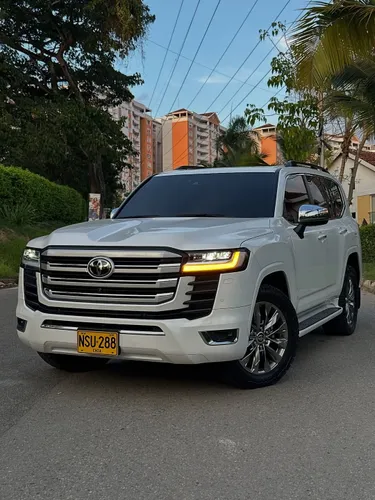 TOYOTA LAND CRUISER LC300 ZX 2024  DIESEL 3.3 BLINDAJE 2 PLUS 