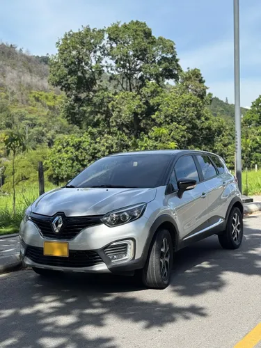 RENAULT CAPTUR INTENS 2.0 AUTOMÁTICA  2020