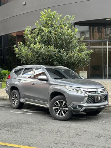 MITSUBISHI MONTERO SPORT