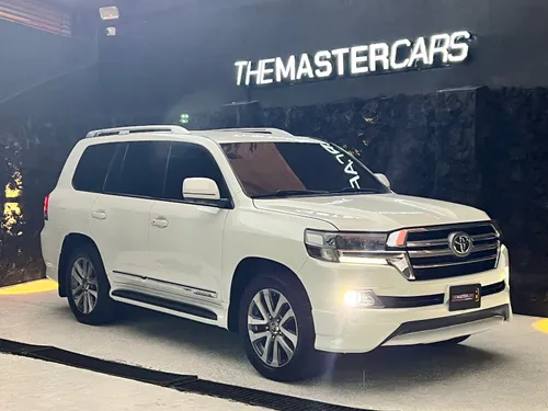 TOYOTA LC200 Sáhara DIESEL