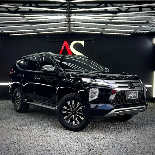 MITSUBISHI MONTERO SPORT NEGRO 2.5 2022 AT DIESEL