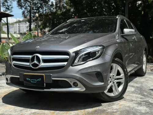 Mercedes Benz GLA 200 2016