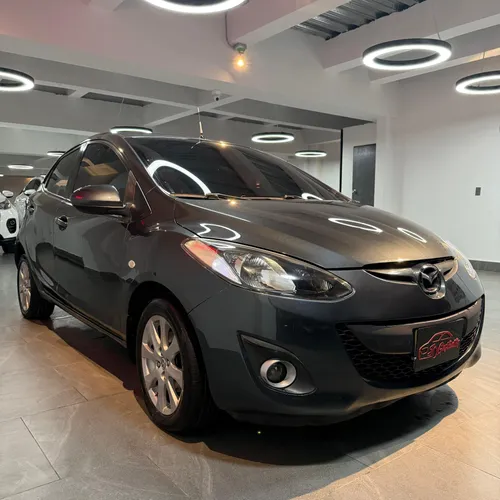 Mazda 2 2012