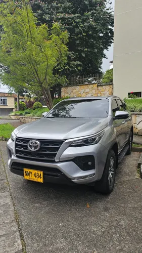 Toyota Fortuner SR 24 2023 