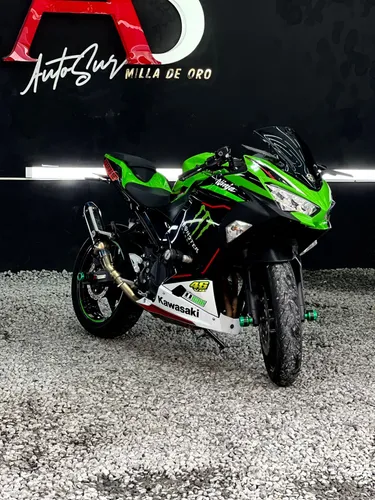 KAWASAKI NINJA VERDE 400 KRT 2021