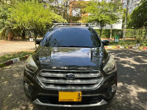 Ford Escape 2.0 Titanium modelo 2017