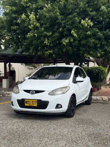 Mazda 2 1.5 hatchback 2010 At