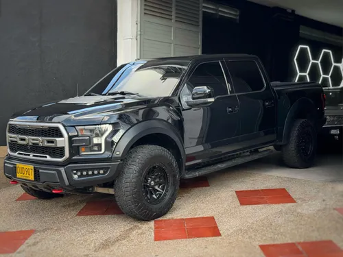Ford F-150 Raptor