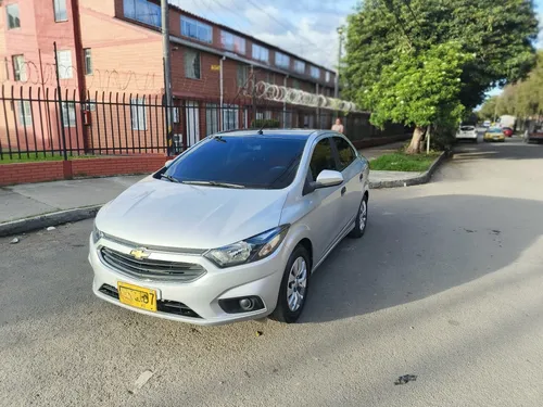 Chevrolet Onix 1.4 Lt