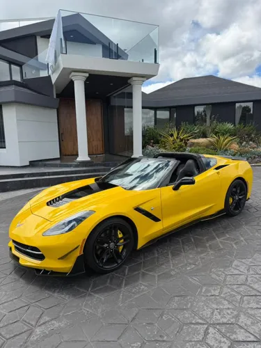 CORVETTE STINGRAY C7