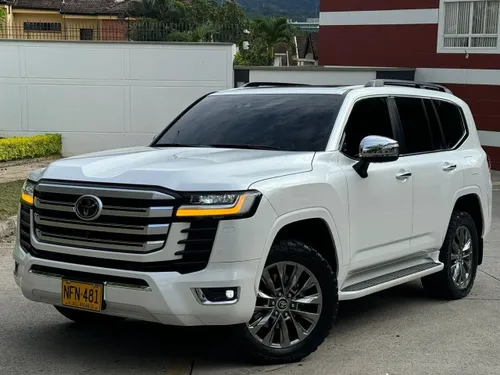 TOYOTA SAHARA LC300 ZX 2023