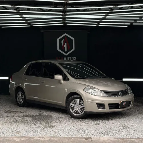 NISSAN TIIDA PREMIUM 2010 