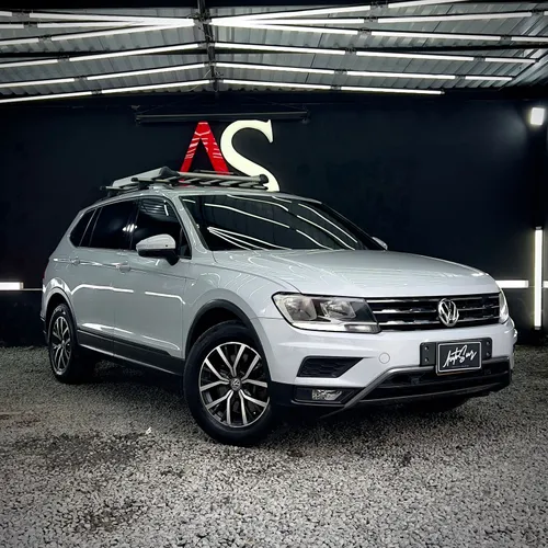 VOLKSWAGEN TIGUAN TRENDLINE ALL SPACE PLATA 2.0 2019 AT