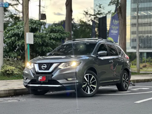 NISSAN XTRAIL EXCLUSIVE 2019