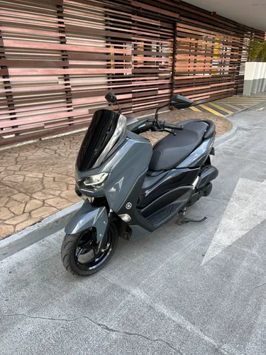 YAMAHA NMAX