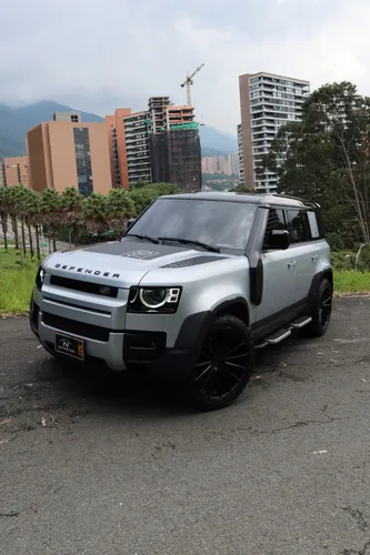 Land Rover Defender 110 First Edition 2021