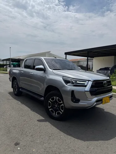 Toyota  Hilux SRX 2.8 Diesel 4x4