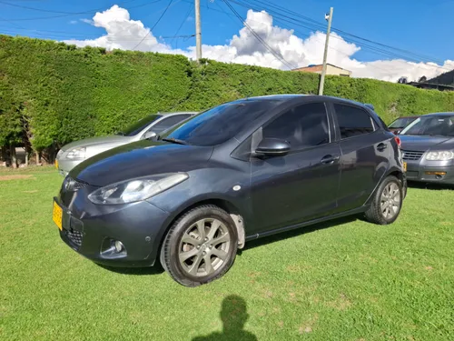  MAZDA 2. BUENISIMO. MAS FULL EQUIPO 2008.