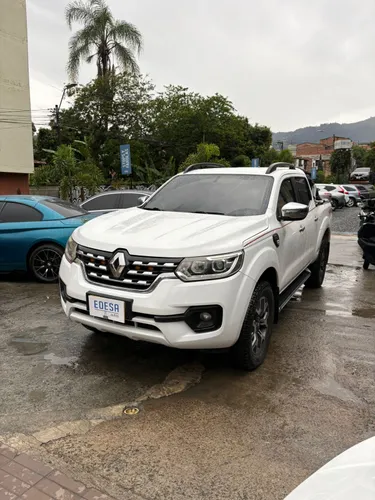 RENAULT ALASKAN INTENS 4X4 DIESEL MT