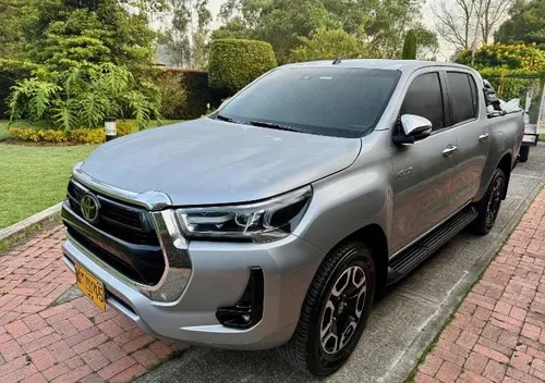 Toyota Hilux SRX 2023 