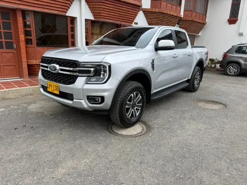 Ford Ranger XLT 2025