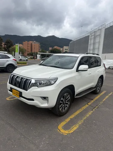 Toyota prado VX 4.0 gasolina 2022