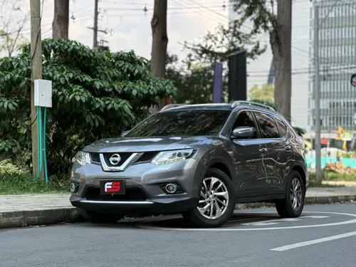 NISSAN XTRAIL EXCLUSIVE 2017