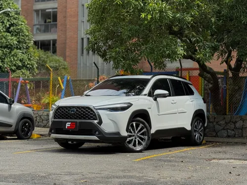 TOYOTA COROLLA CROSS SEG HV 2024