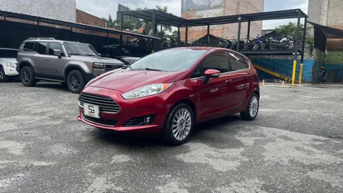 Ford Fiesta Titanium 2014