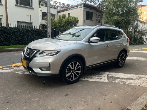 NISSAN XTRAIL EXCLUSIVE T 32 ÚNICO DUEO PERFECTAS CONDICIONES 
