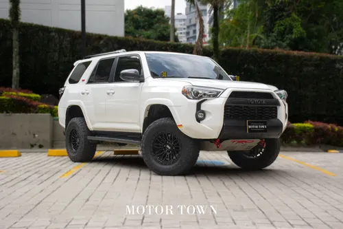 TOYOTA 4RUNNER 2022