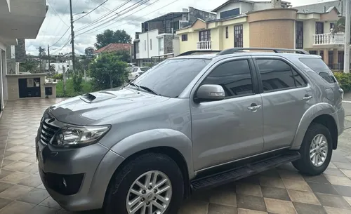 Toyota Fortuner 2015