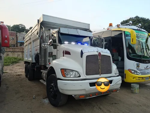 Vendo Kenworth T370 ao 2010  kms 260.000