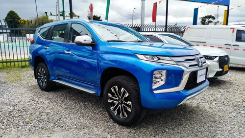  MITSUBISHI MONTERO SPORT 3.0L 4x4  Solo 15 km  Tapicería en cuero  SUV Premium