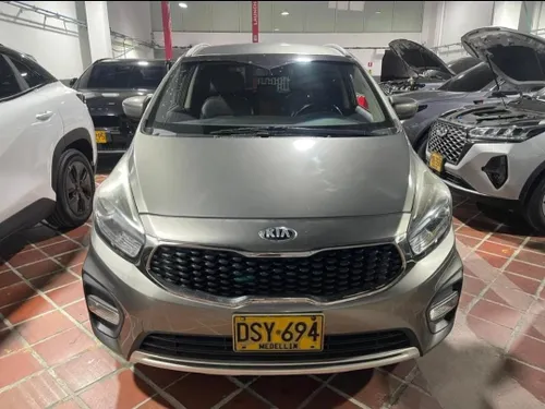 Kia Carens Suv Ex 2017
