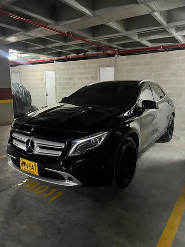 Mercedes Benz GLA 200 turbo