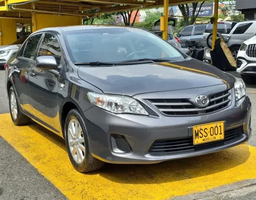 Toyota Corolla XEI 2013