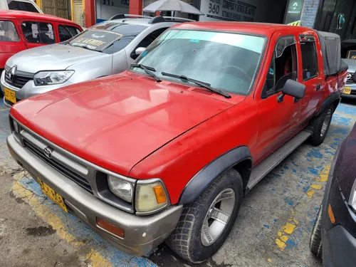 Toyota Hilux 4x2