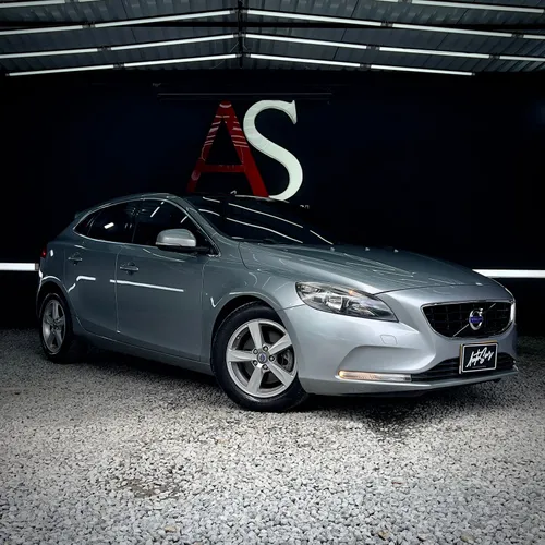 VOLVO V40 KINETY T4 PLATA 1.6 TURBO 2014 AT