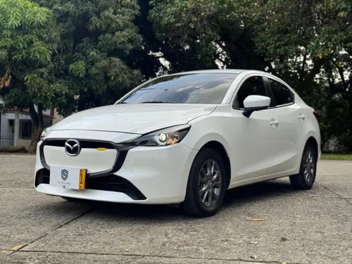Mazda 2 Touring 2025 Automático