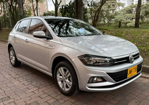 VOLKSWAGEN POLO COMFORTLINE