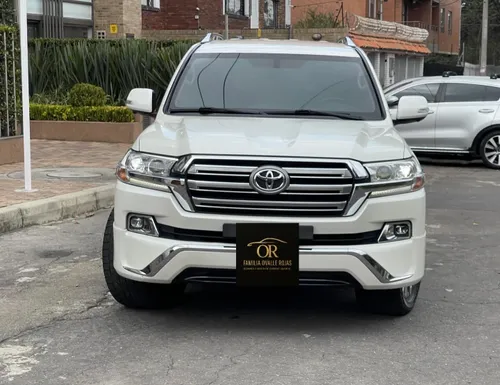 TOYOTA LC200 Sáhara 