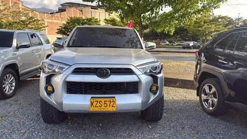 TOYOTA 4runner SR5