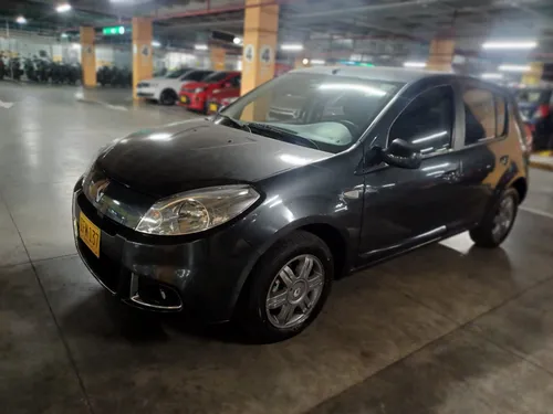 RENAULT  SANDERO_AUTOMATIQUE